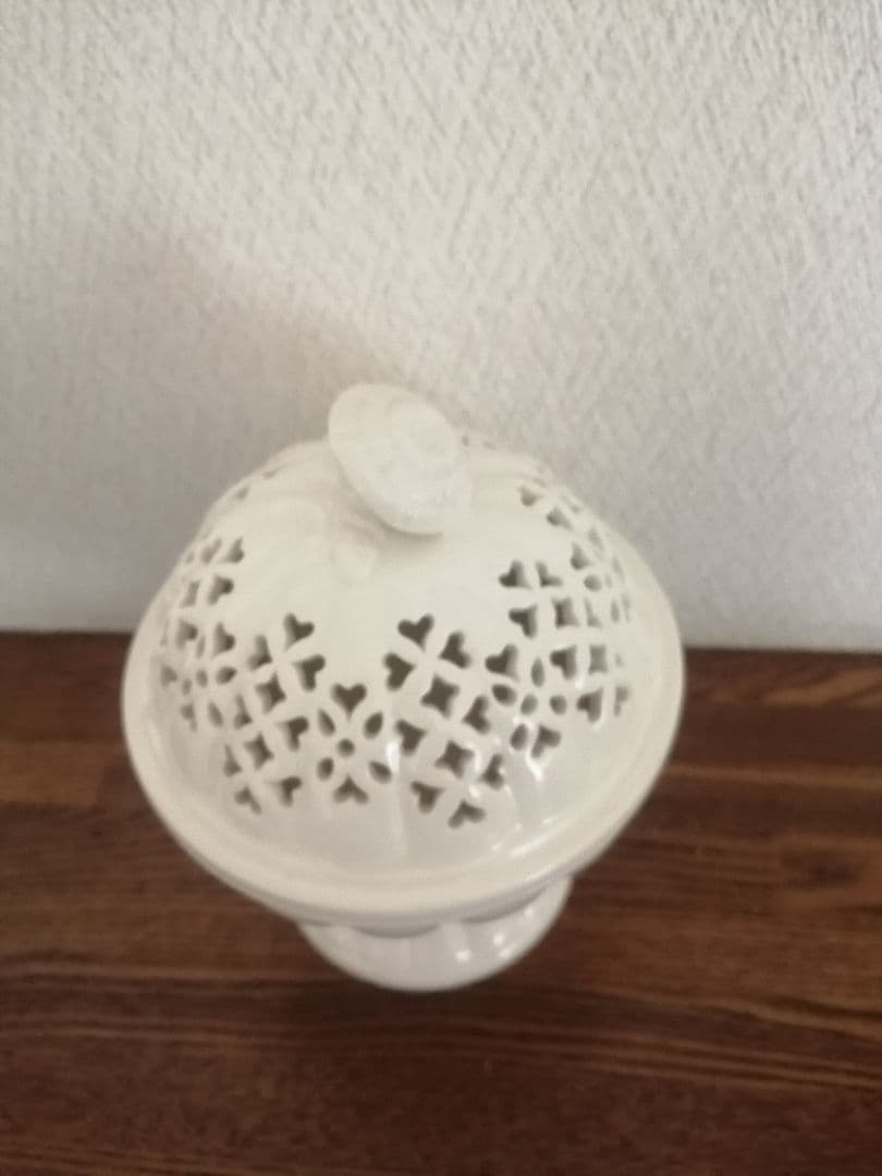 ロイヤルクリームウェア