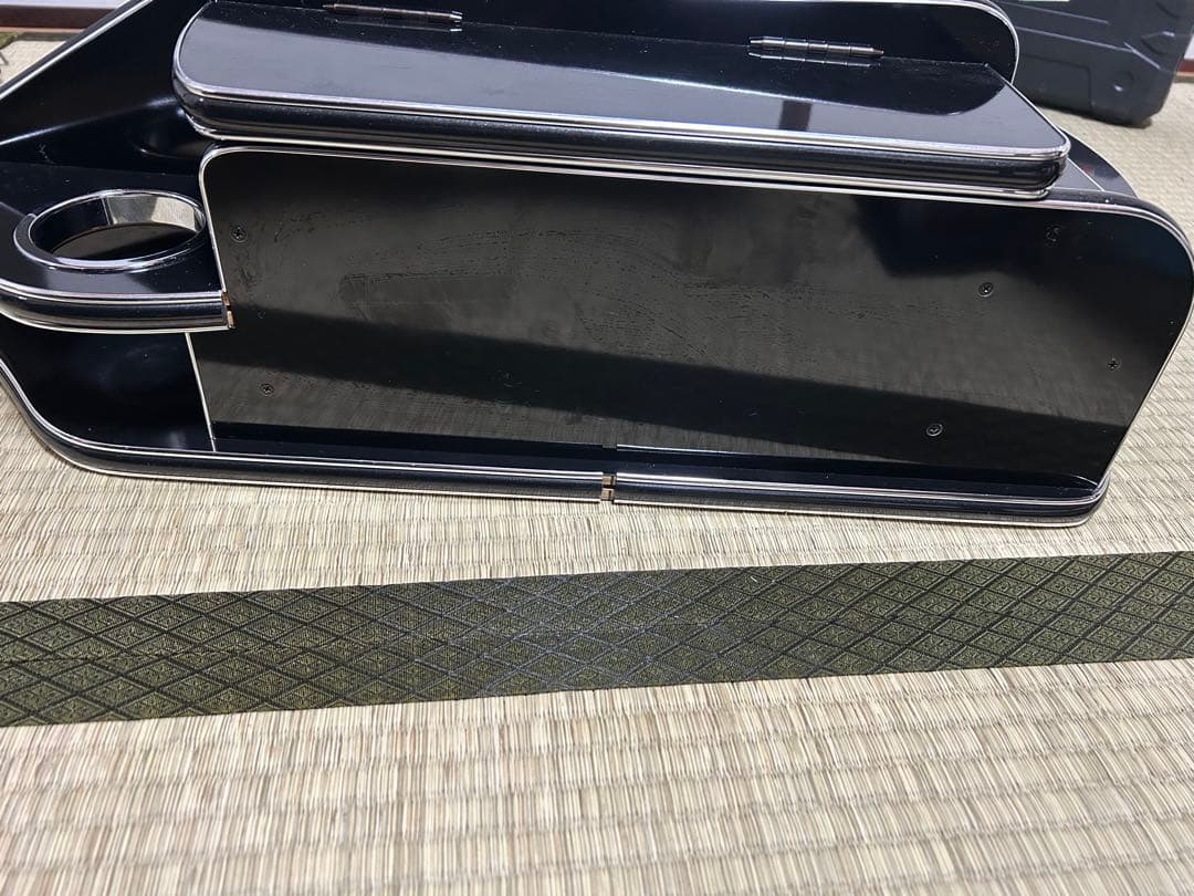 メーカー不明　200系ハイエース　ワイド用センターコンソール