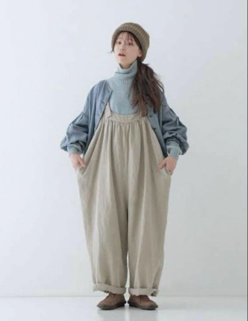 ネストローブ　ブラックリネンコクーンサロペット