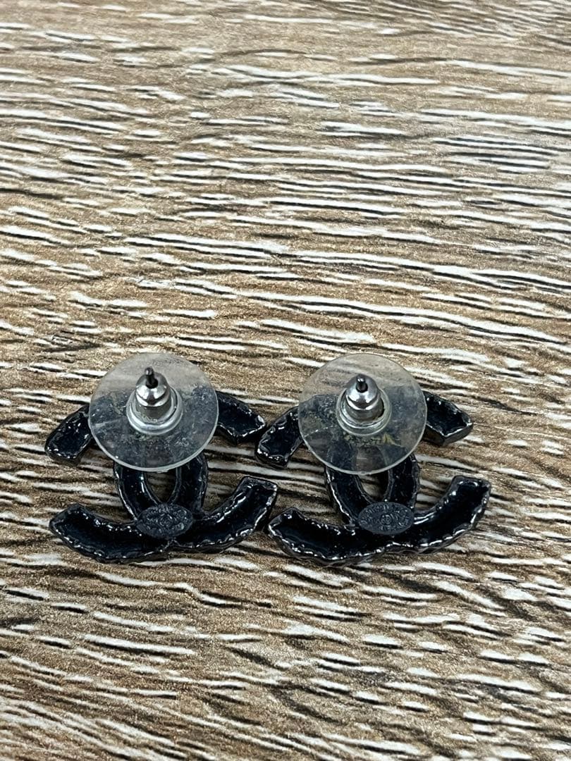 T*T様 CHANEL訳ありピアス 現状品