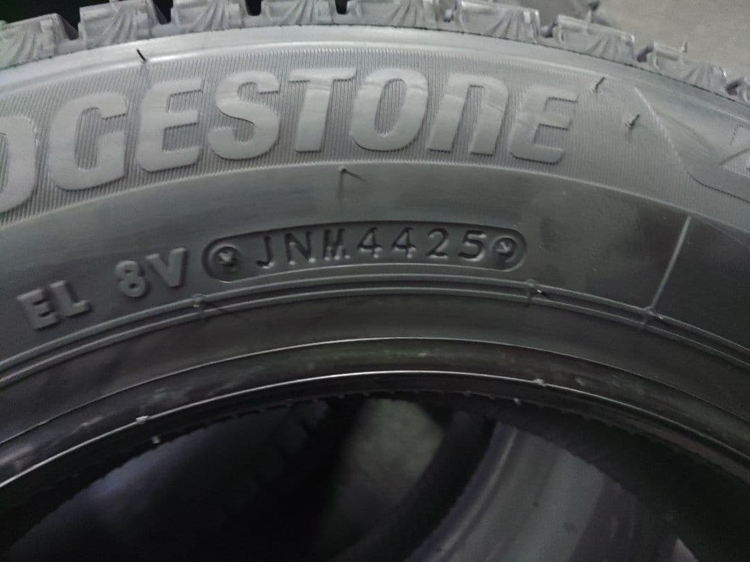 ブリヂストン BLIZZAK VRX3 155/65R14　4本　新品