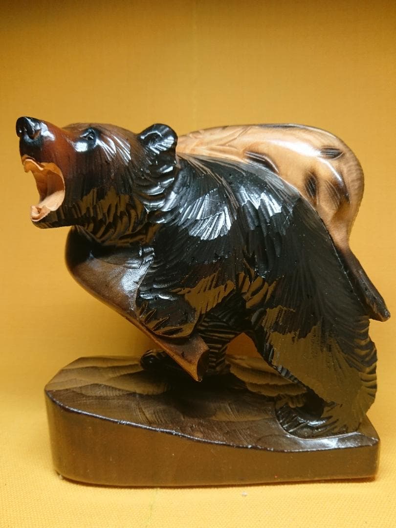 ビンテージ　木彫　熊　鮭背負い　置物　インテリア　工芸品　美術品　A1269