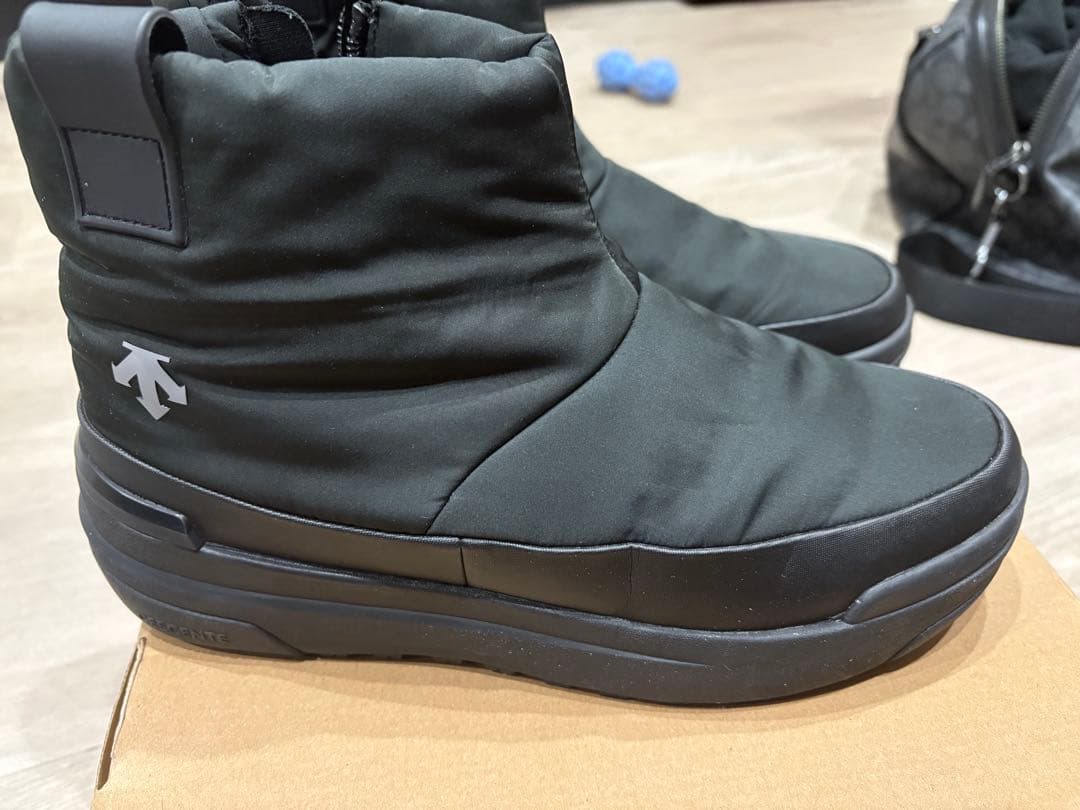 DESCENTE ブラック スノーブーツ　27センチ