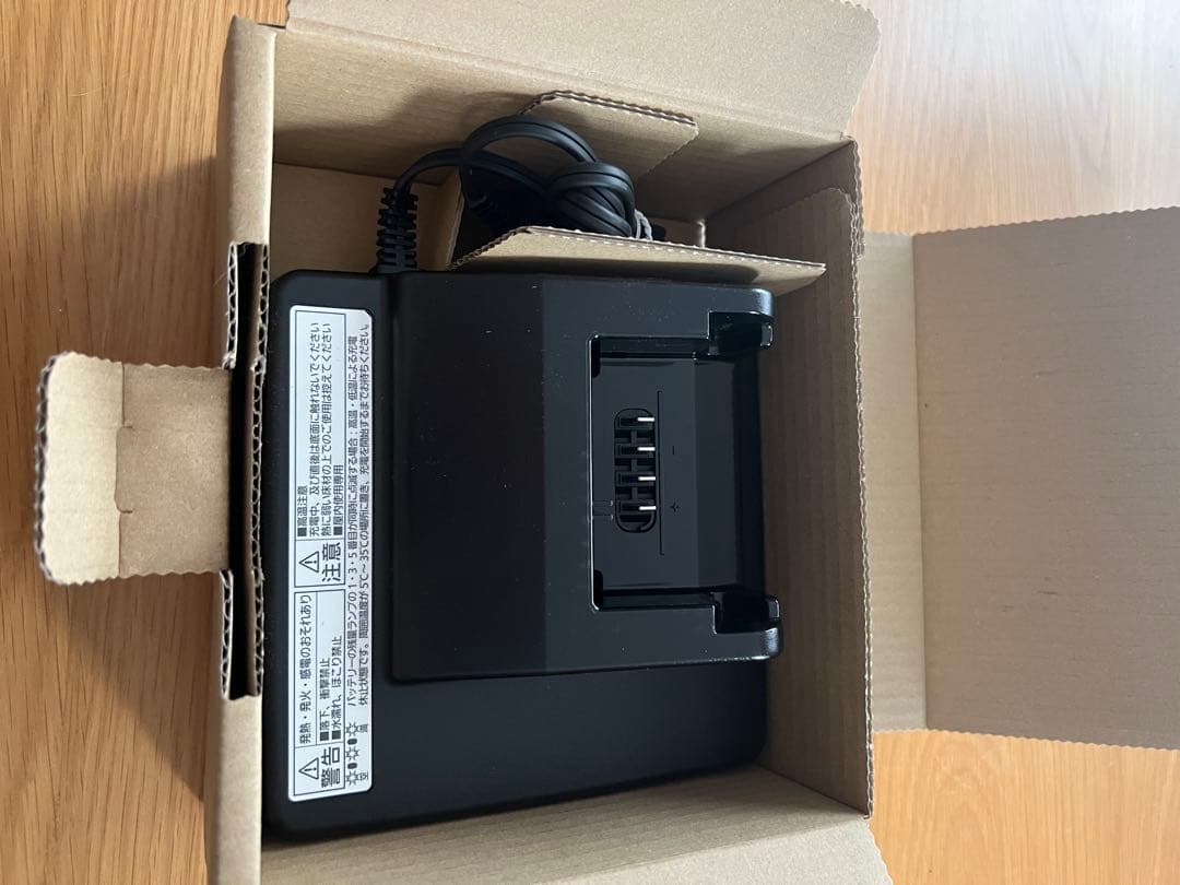 Panasonic NKJ075Z 電動自転車用 充電器 パナソニック 純正品