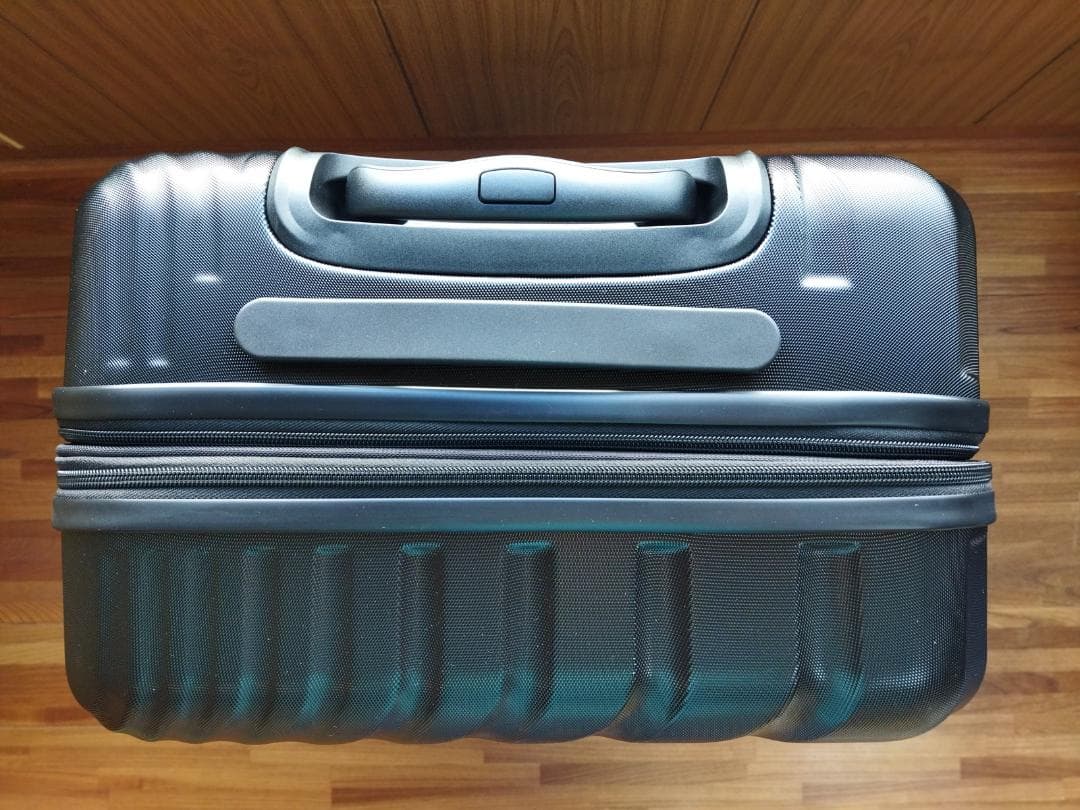 ACE株式会社 Mサイズキャリーケース 『オーバル２』（ブラック）未使用品