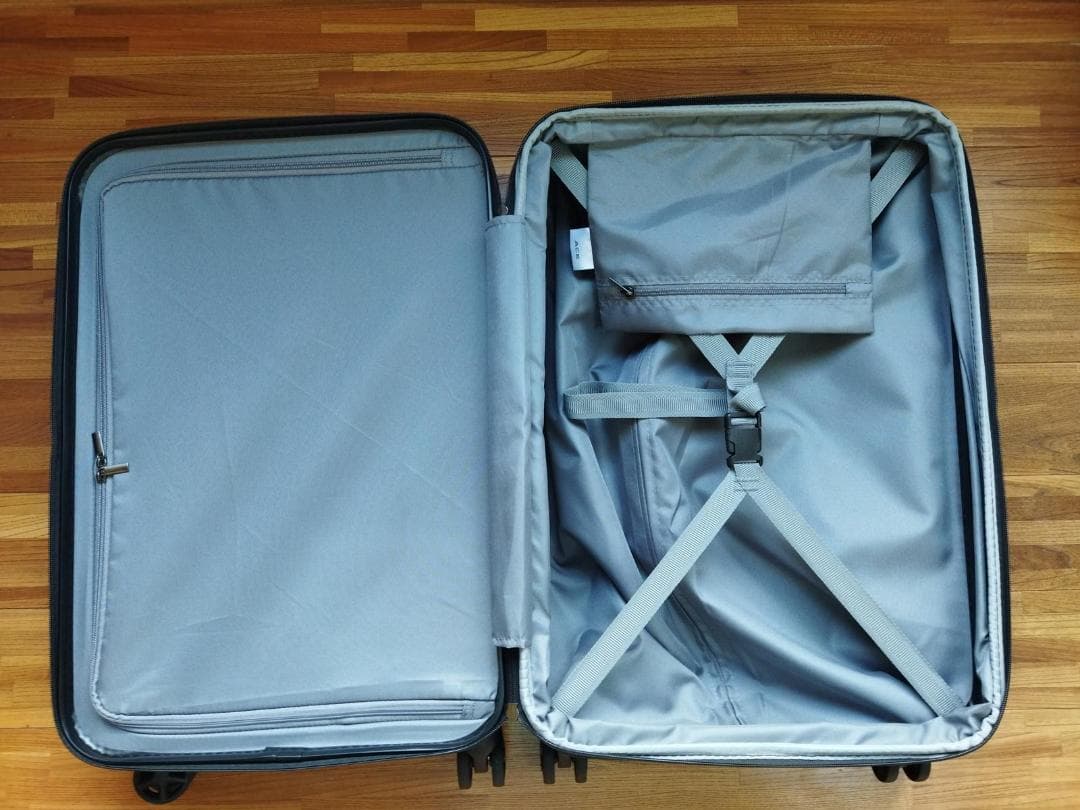 ACE株式会社 Mサイズキャリーケース 『オーバル２』（ブラック）未使用品