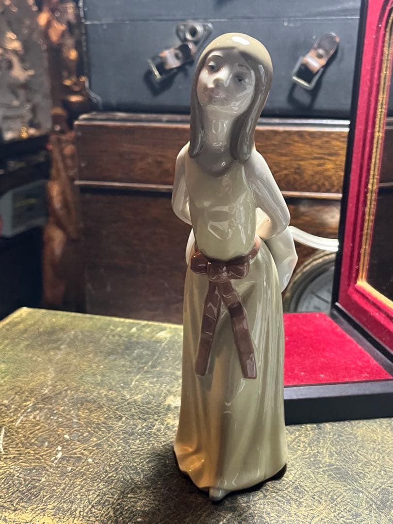 リヤドロ人形、L L.ADRO、1978、5006公式人形、バックミラー付き