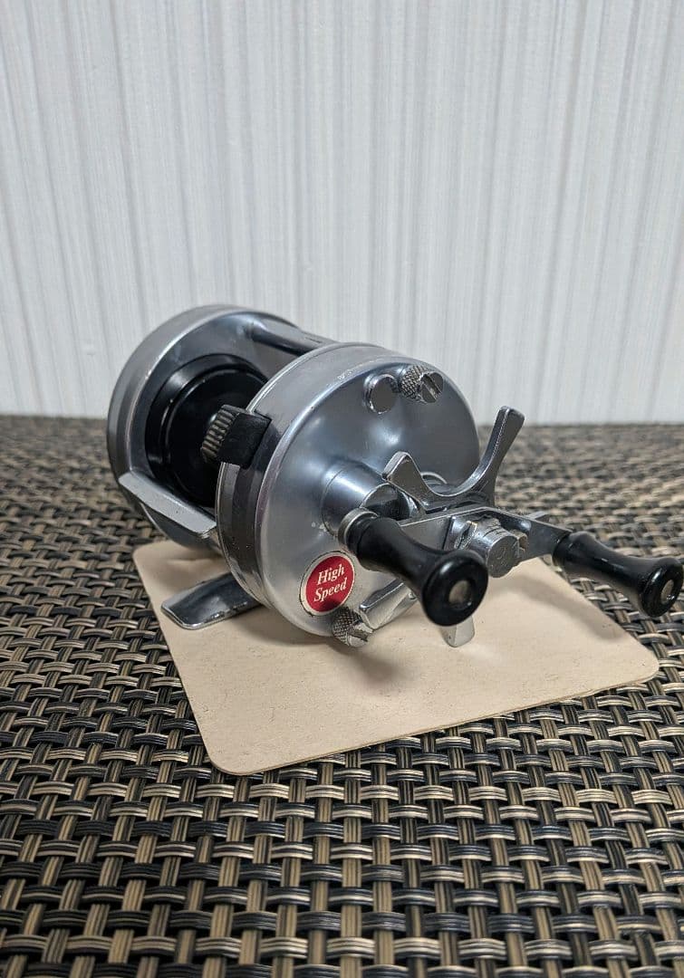 美品 初期型 abu 2500c ショートハンドル アブ 2500c 76年製