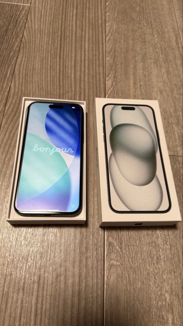 【Apple交換後ほぼ未使用】iPhone 15 Plus 128GB おまけ付