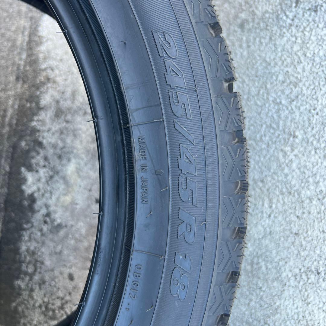 スタッドレスタイヤ　トーヨー　GIZ2 245/45R18 新品未使用　22年製