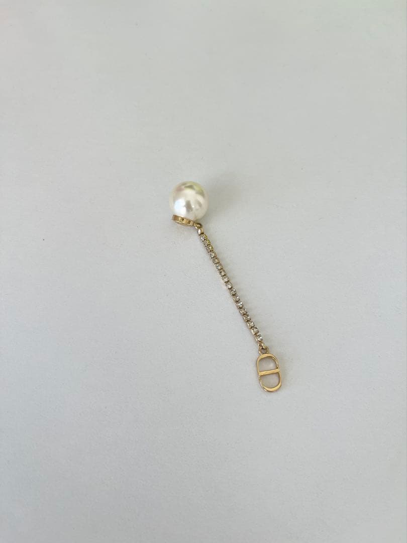 片耳のみ　DIOR ピアス