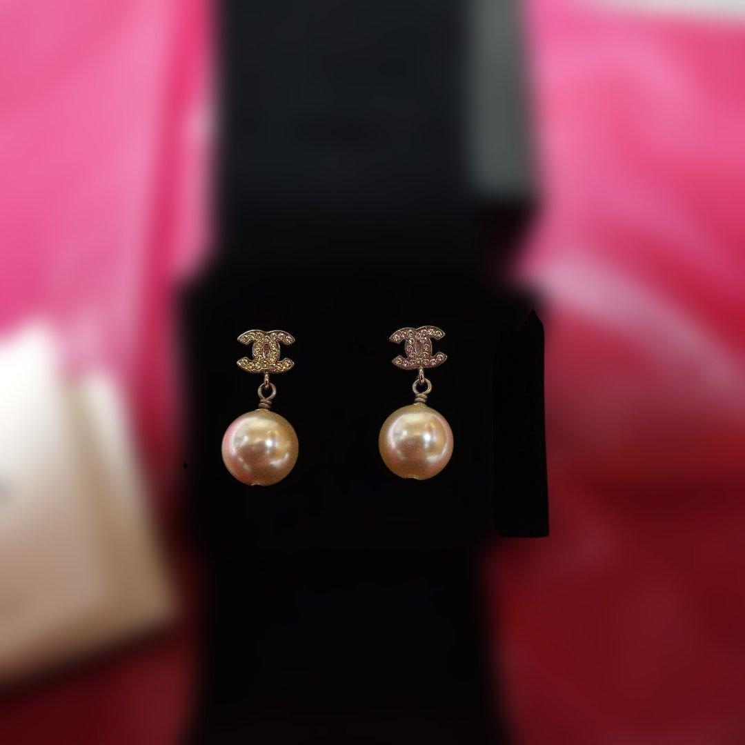 シャネル ピアス A36138 シルバー ラインストーン/パール