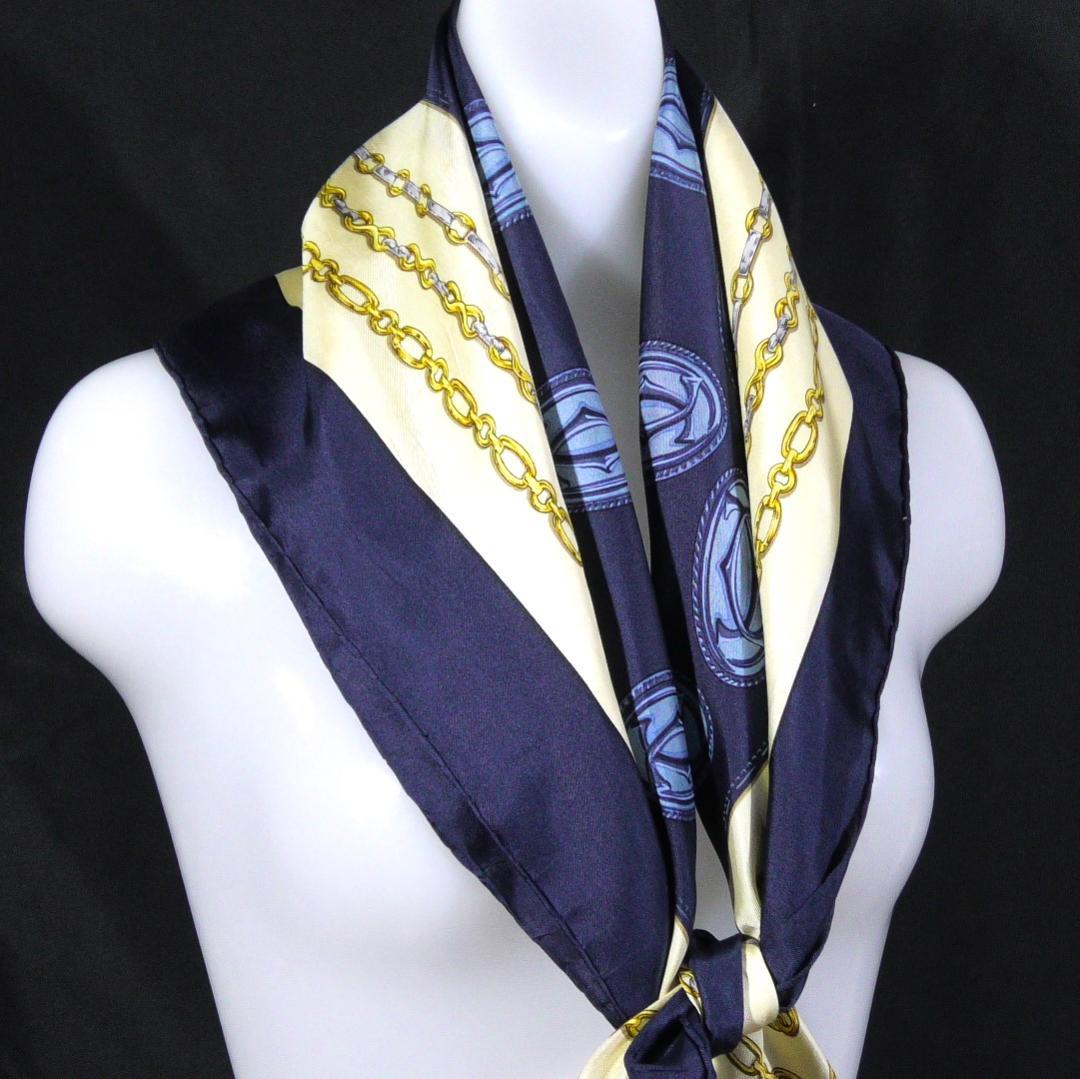 Cartier　カルティエ　大判シルクスカーフ　D480