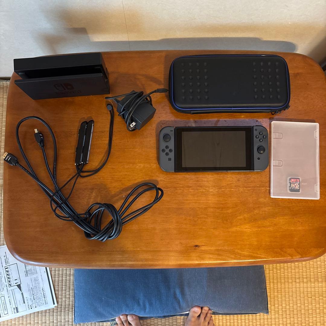 Nintendo Switch本体+マリオカート8DX +付属品もろもろ