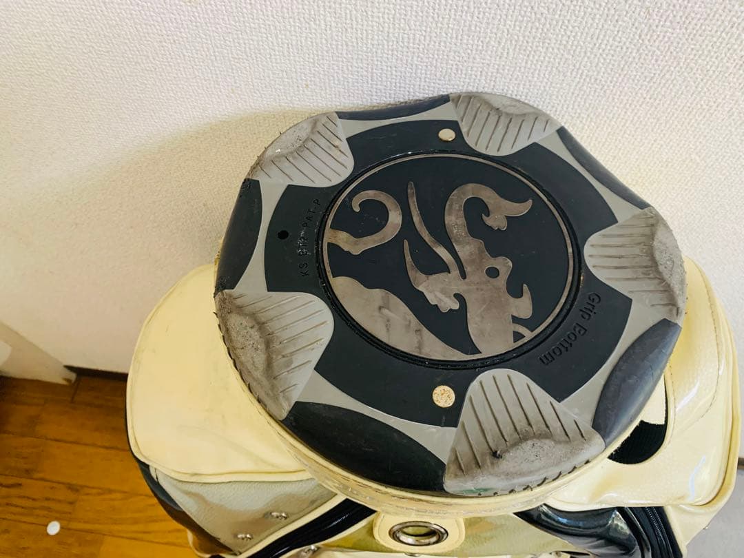 ダンス・ウイズ・ドラゴン ホワイトゴルフバッグ (消毒済)