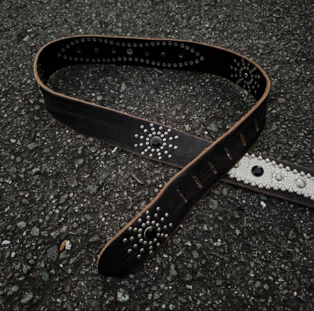 HTCスタッズベルト 本革　ブラック　ピーナッツ　茶芯　重厚感