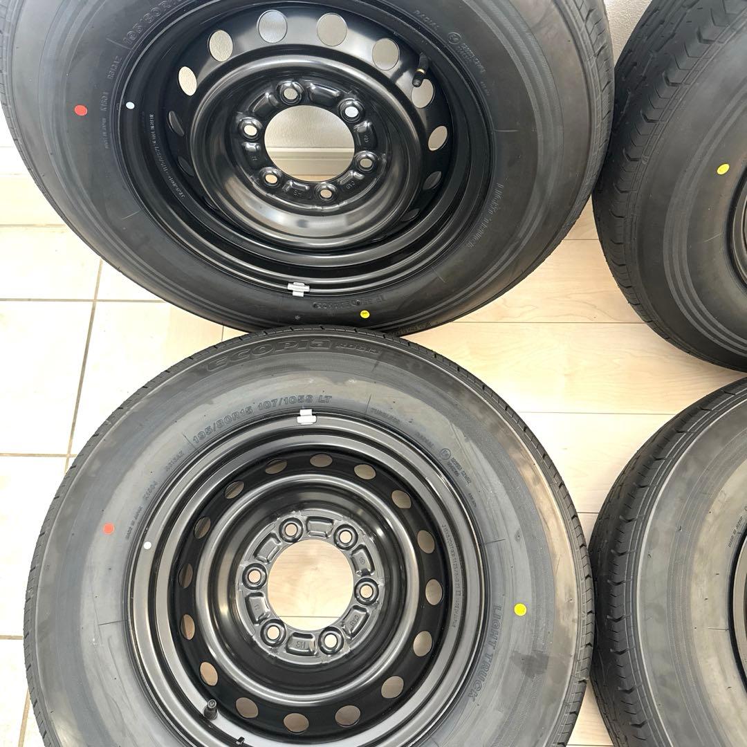 ハイエース　純正タイヤホイール、新品ホイールキャップ①〜④セット　新車外し