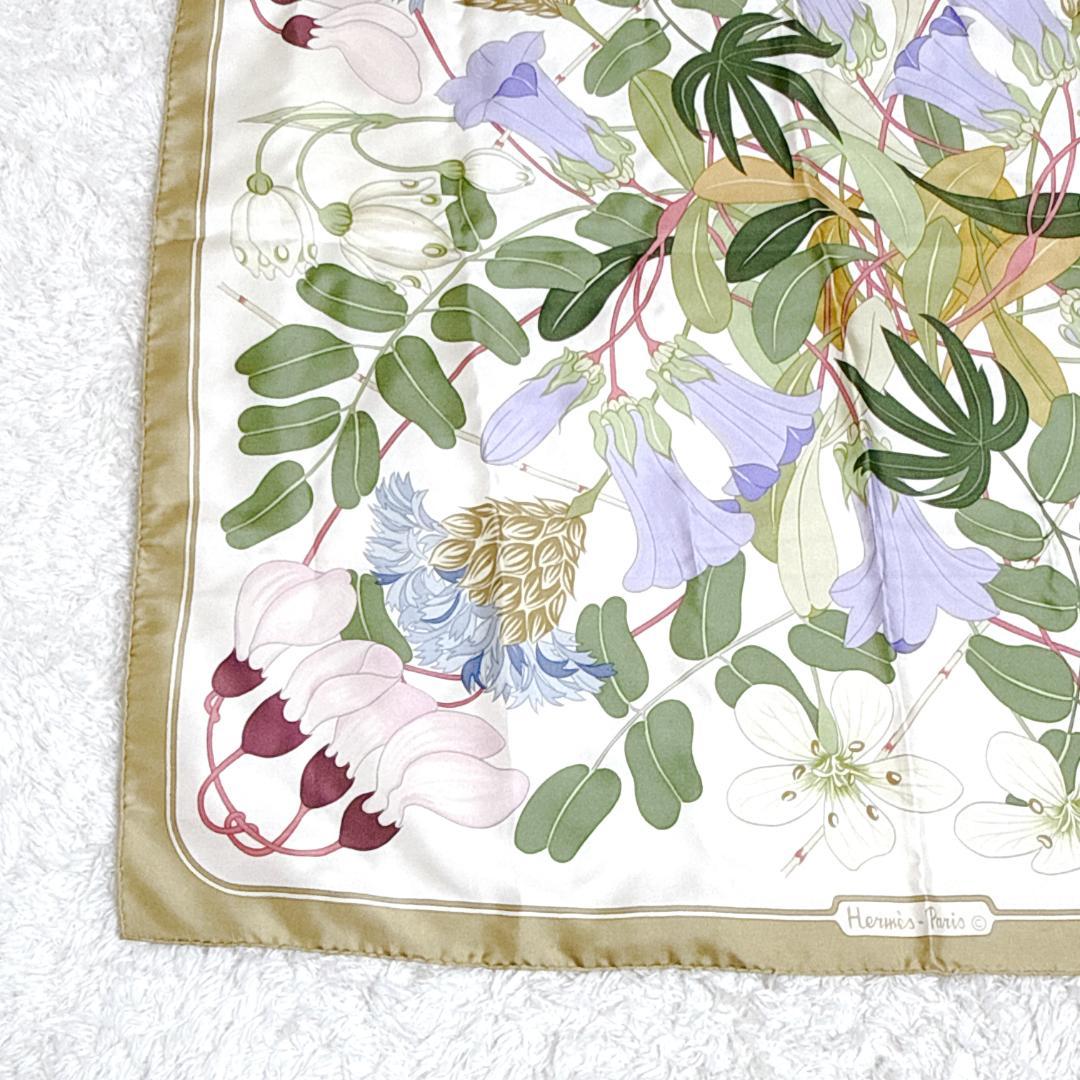 エルメス スカーフ カレ90 Flora Graeca ギリシャの花 シルク