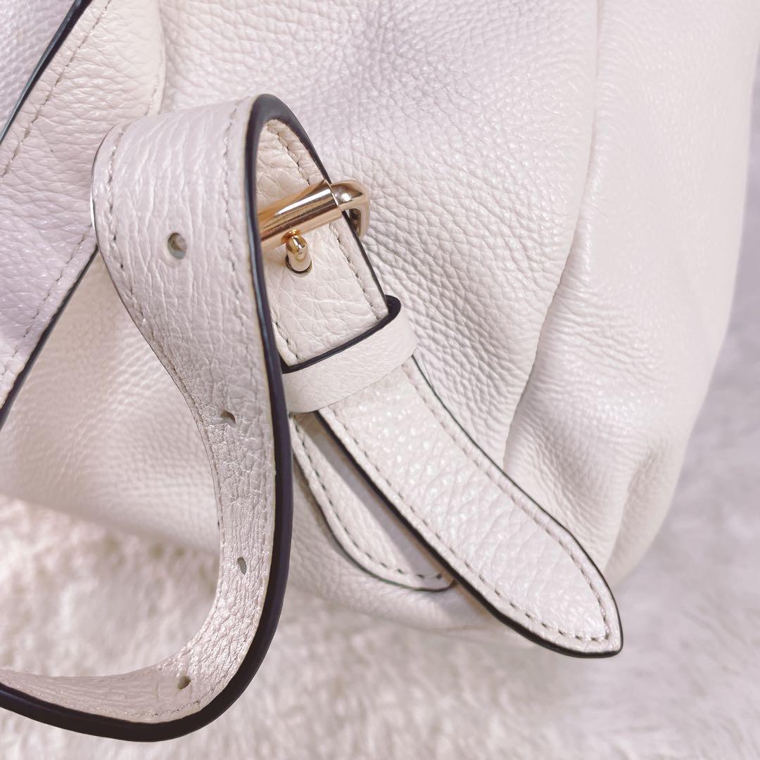 【美品】 COACH コーチリュック レザー ターンロック ホワイト