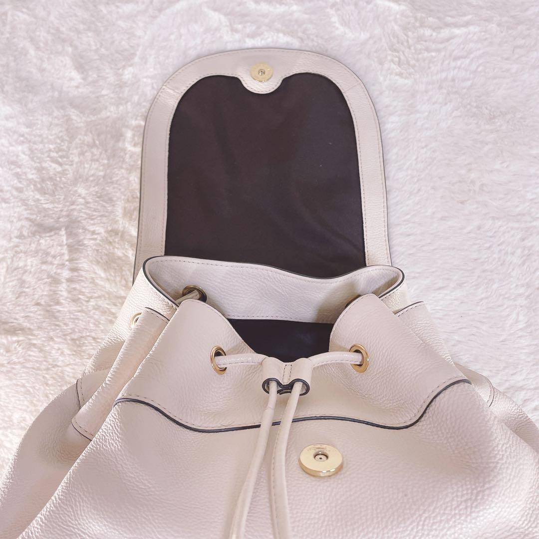 【美品】 COACH コーチリュック レザー ターンロック ホワイト