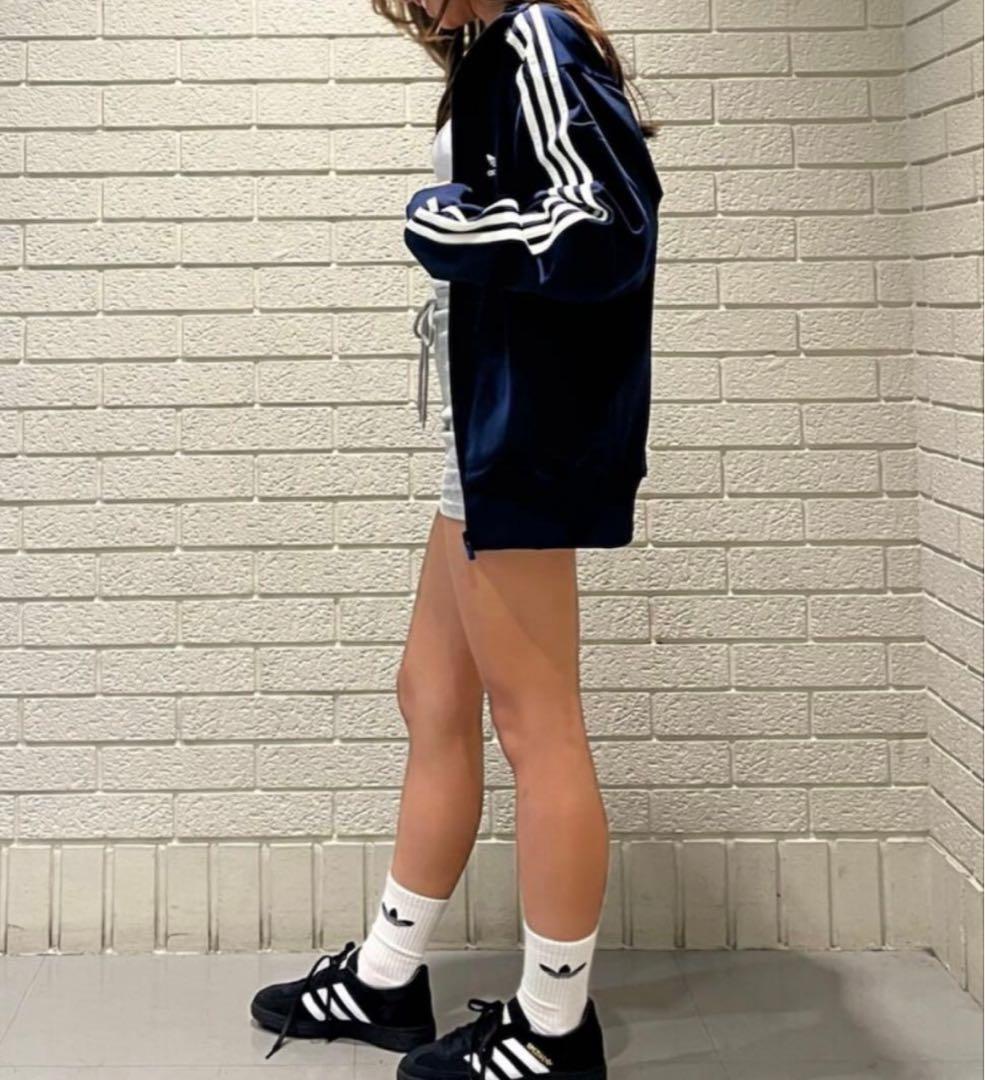 新品　アディダスアディカラークラシックスルーズ ファイヤーバード トラックトップ