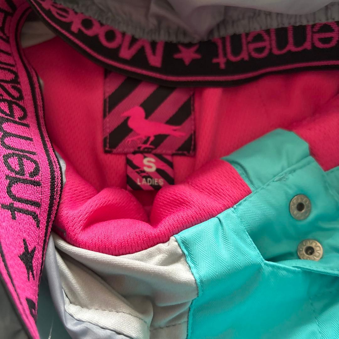 (お値下げ)美品レディーススキーウェア　 上着Mサイズ　下Sサイズ　帽子付き