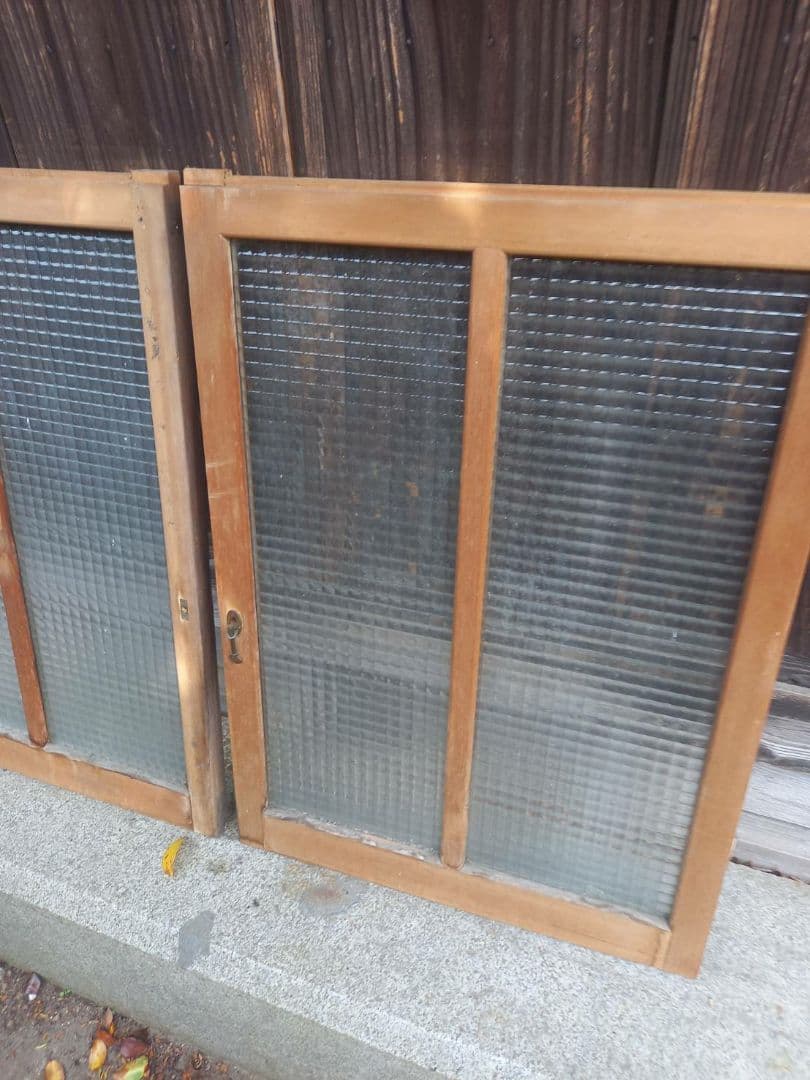 昭和レトロ　ヴィンテージ　建具　木枠　窓枠　アンティーク