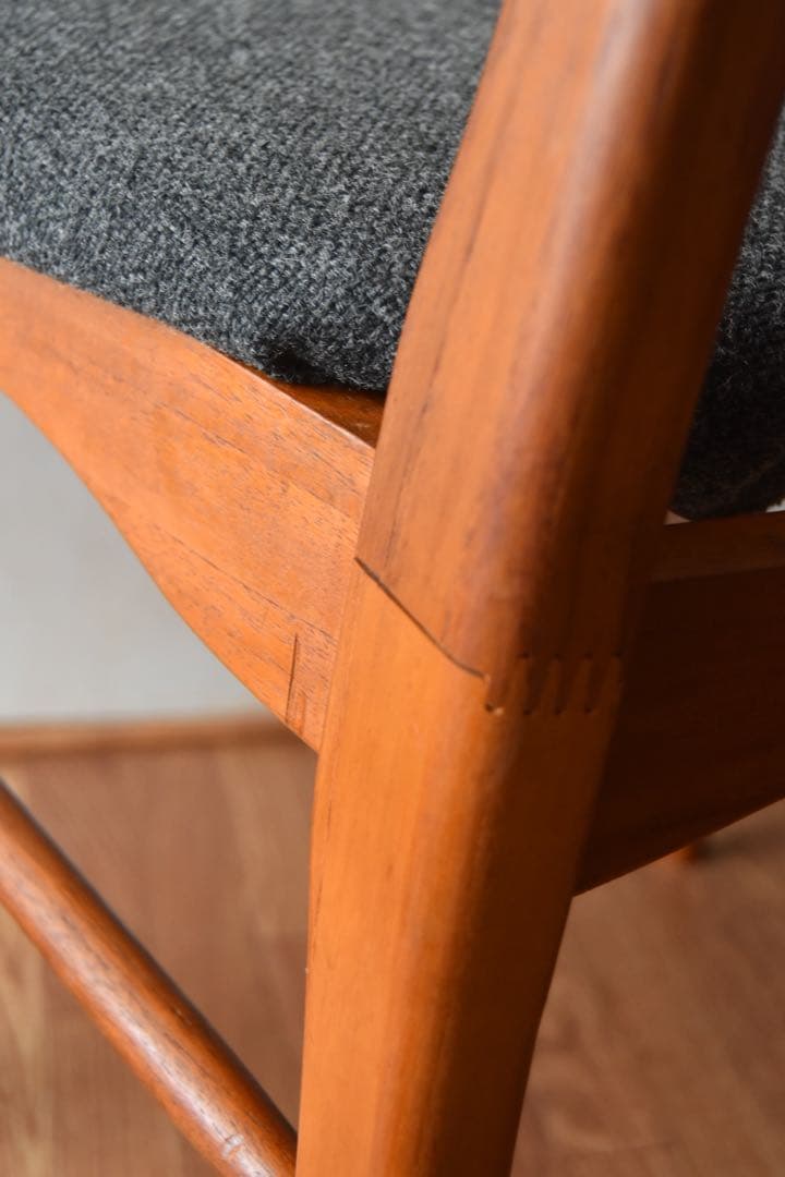 ダイニングチェア Niels Koefoed EVA