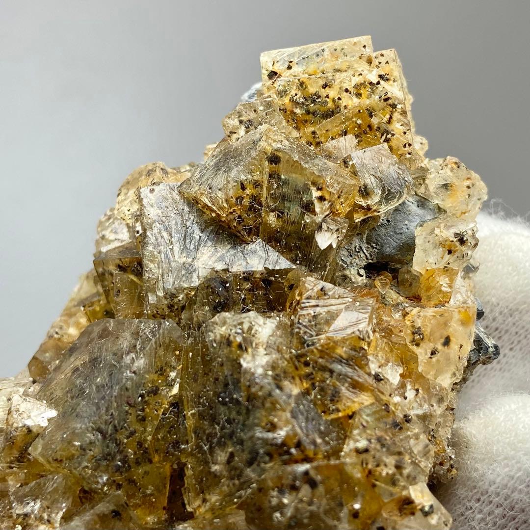 フローライト　蛍石　クリスタルヘブンポケット　鉱物標本　原石　天然石　イギリス