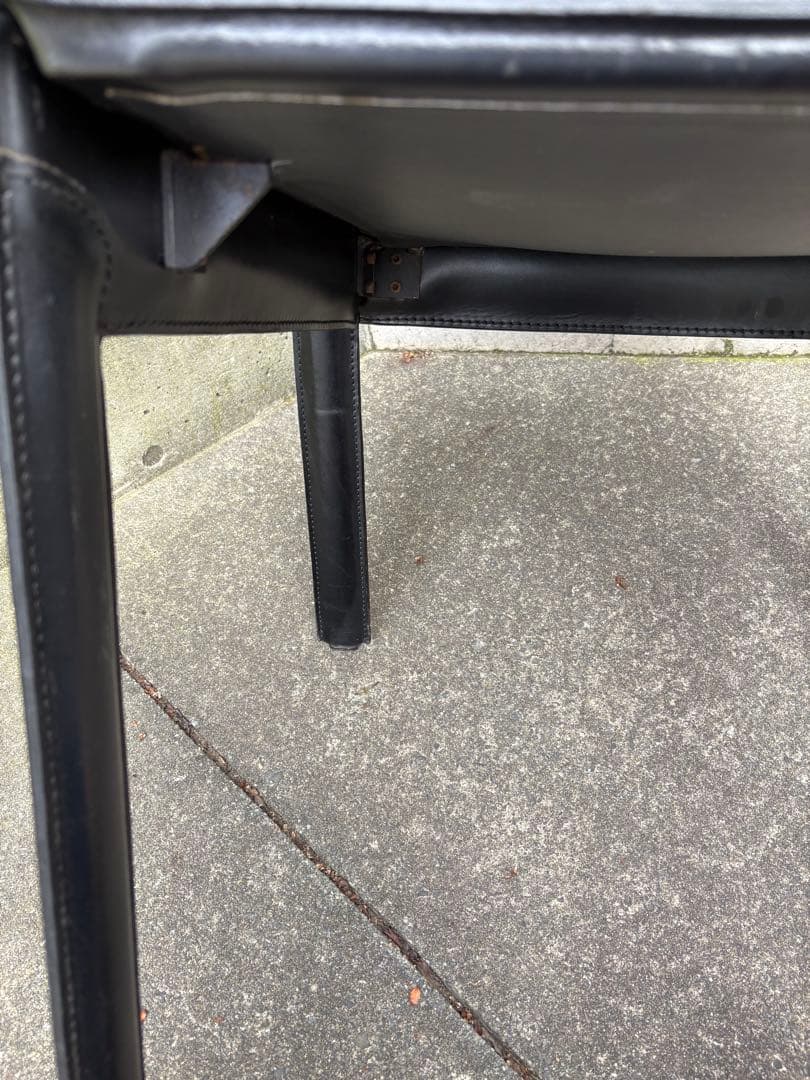 Italia BUSNELLI 本革　アームチェア