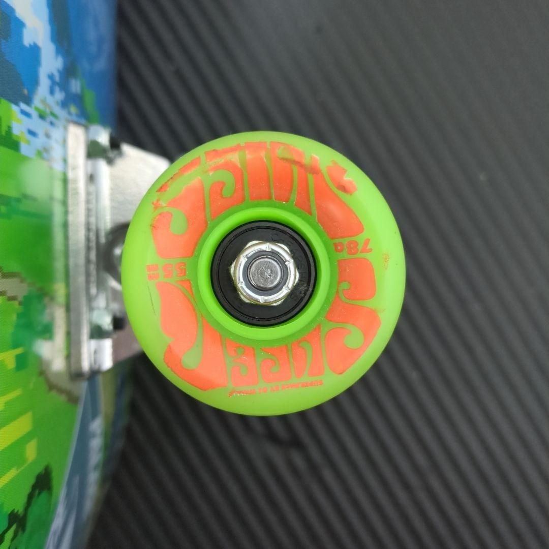 r*3様 スケートボード スケボー palace