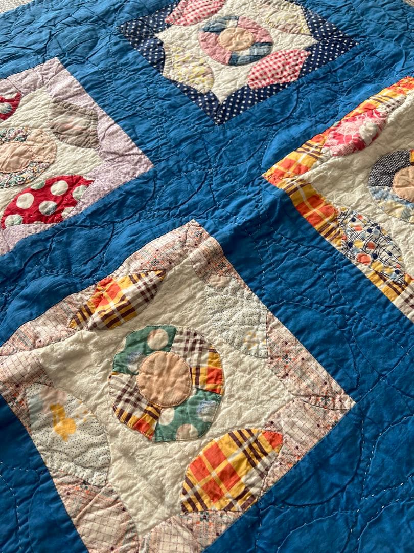 最終値下げアンティークキルト✴︎パッチワークキルト