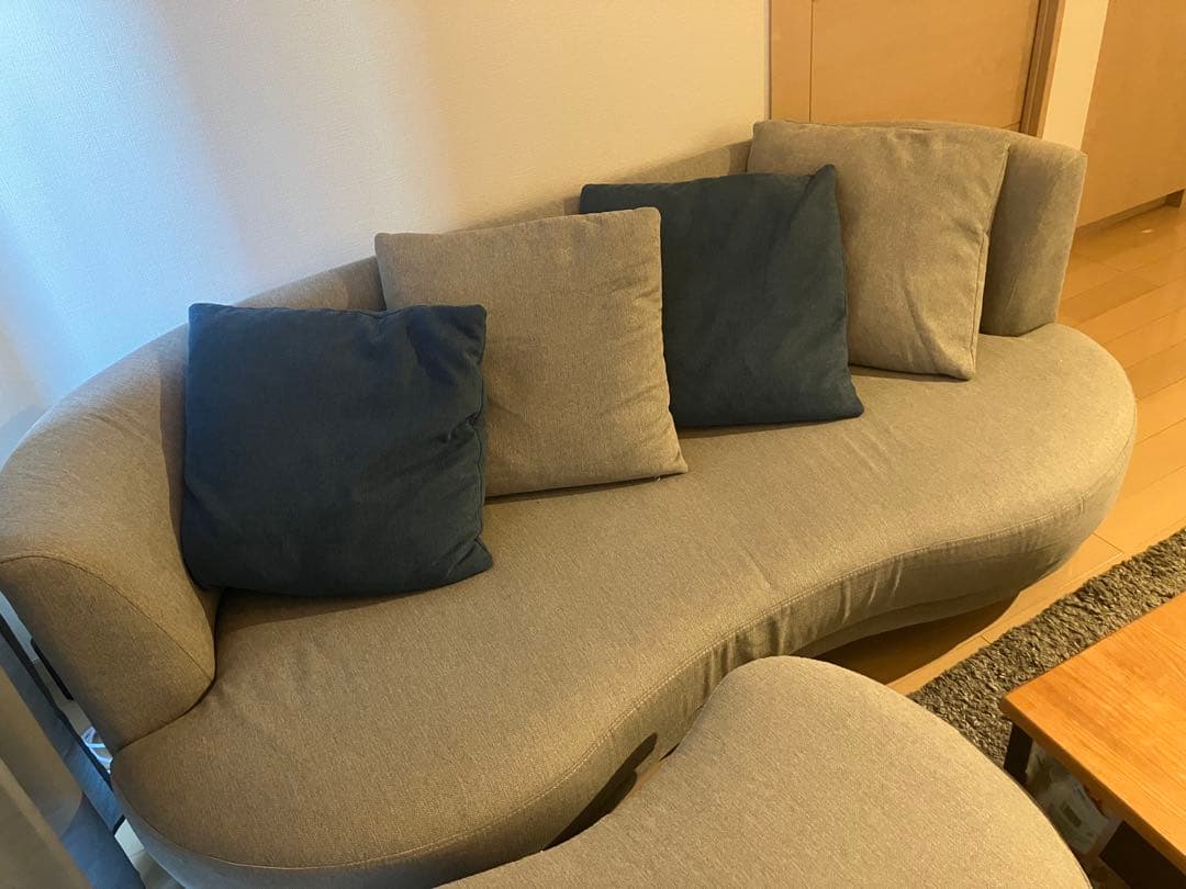 仙台 直接引き取り限定 曲線デザイン　ソファ オットマン付き