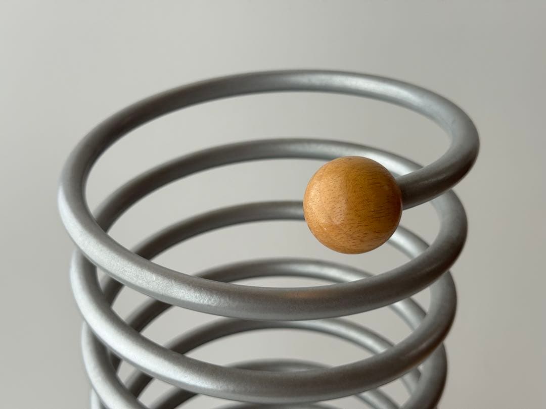 ポストモダン ミッドセンチュリー スプリング型シルバー傘立て