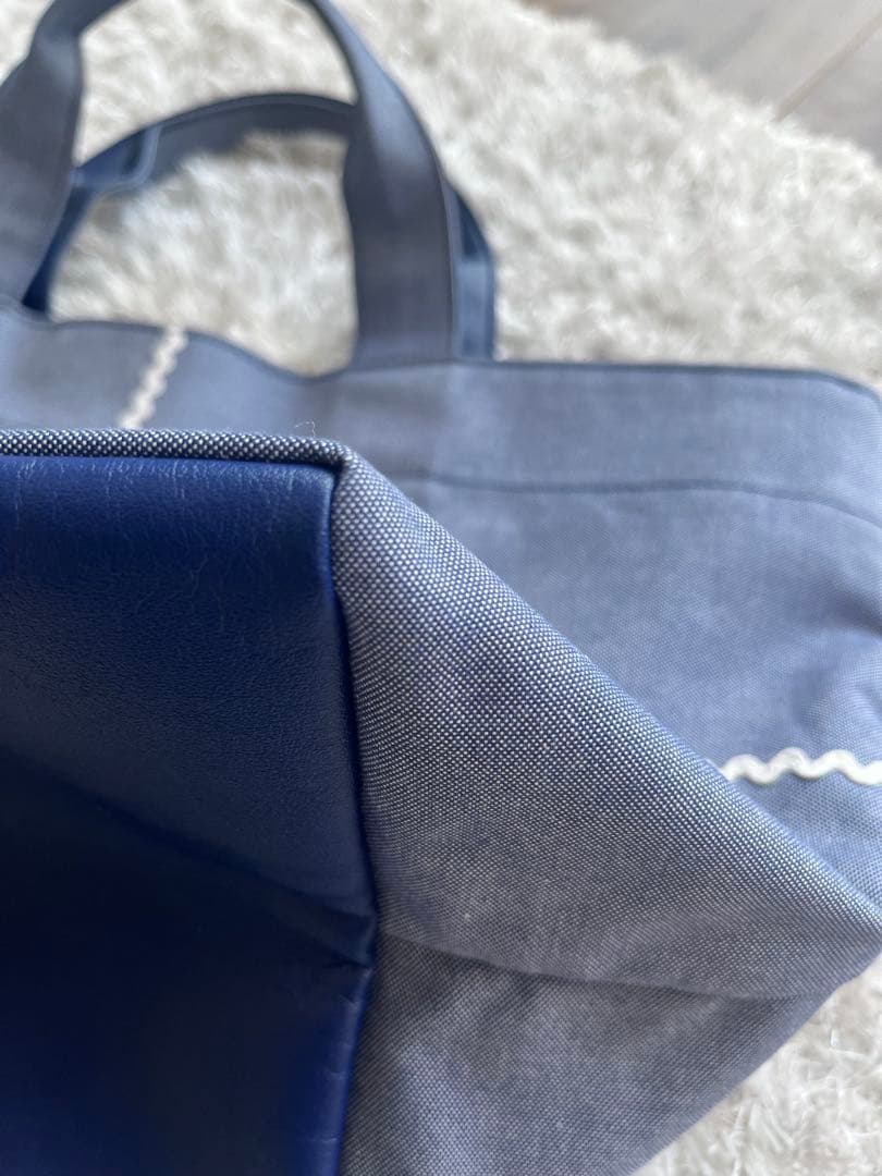 familiar 【美品】デニム地トートバッグ マチ付き ファスナー付き