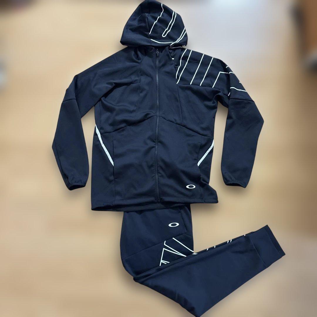 美品　Oakley セットアップ　BLACK ジャージ上下セット