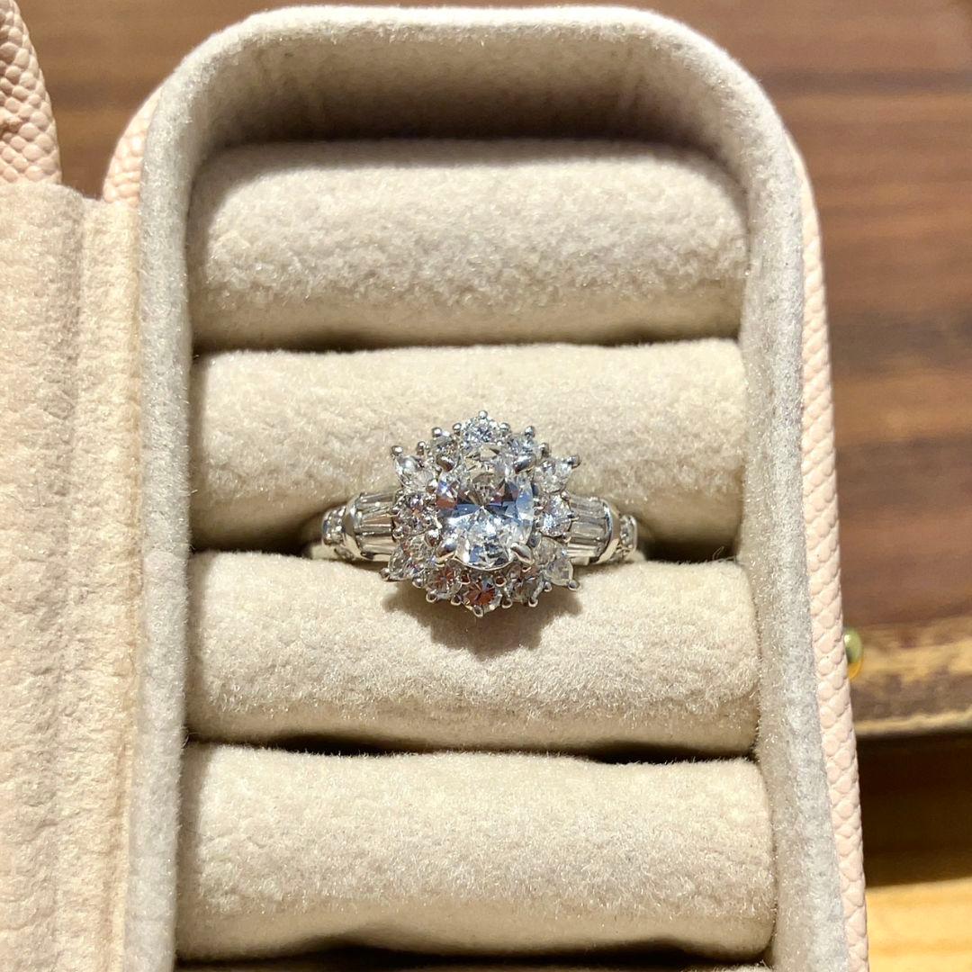 Pt900 天然ダイヤモンド 合計1.11ct 豪華 ヘイロー オーバル リング