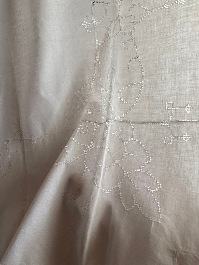 フランスアンティークஐ⋆*刺繍カーテンドイリー付き