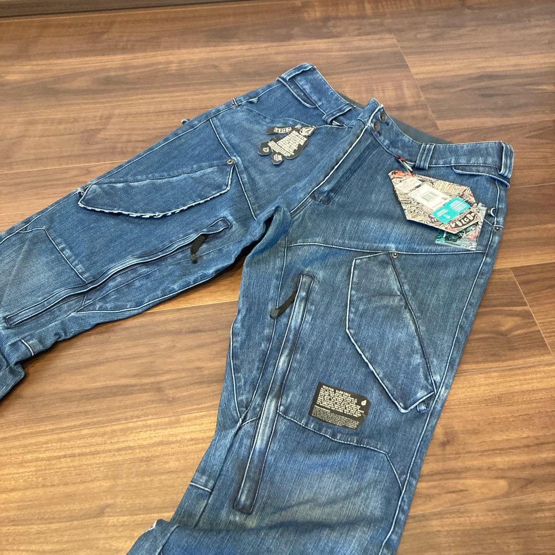新品 未使用品 VOLCOM BOARD スノーボード ウェア