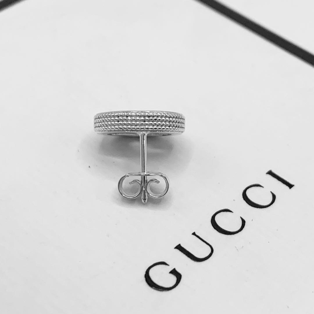 【鏡面仕上げ】GUCCI ピアス　GG インターロッキングG マーモント