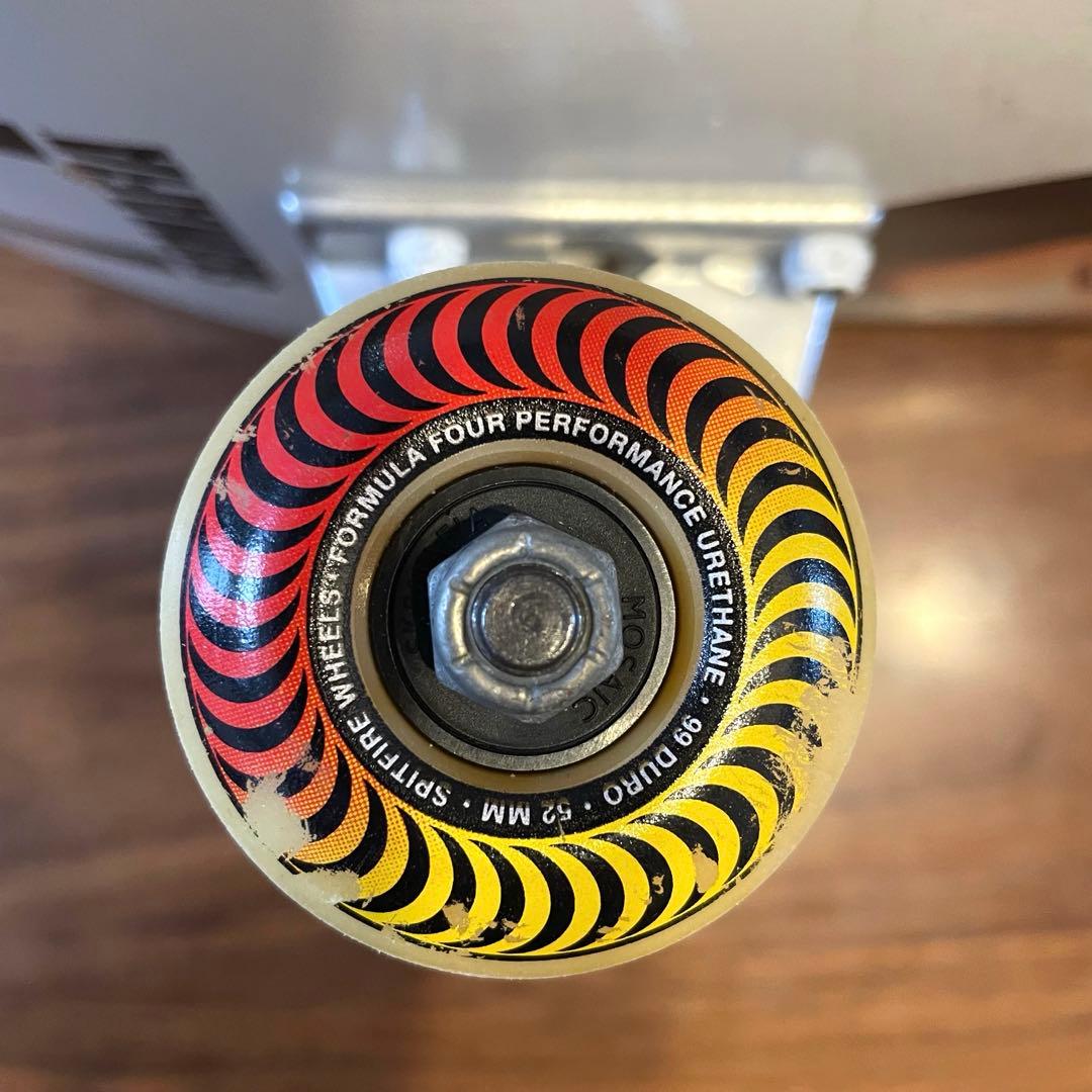 スケートマフィア　美品　スケボー　スケートボード　ベンチャートラック　8インチ