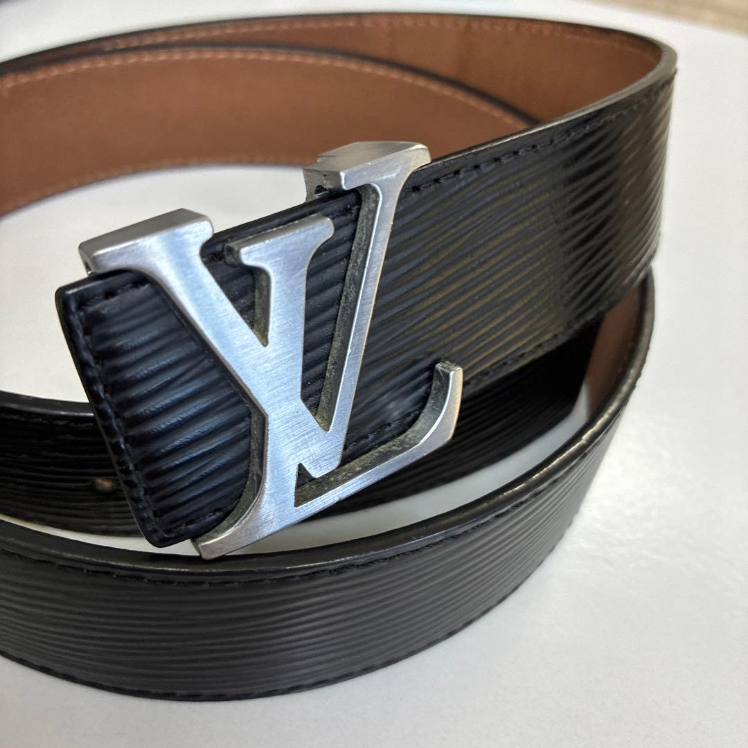 LOUIS VUITTON ブラックレザーベルト