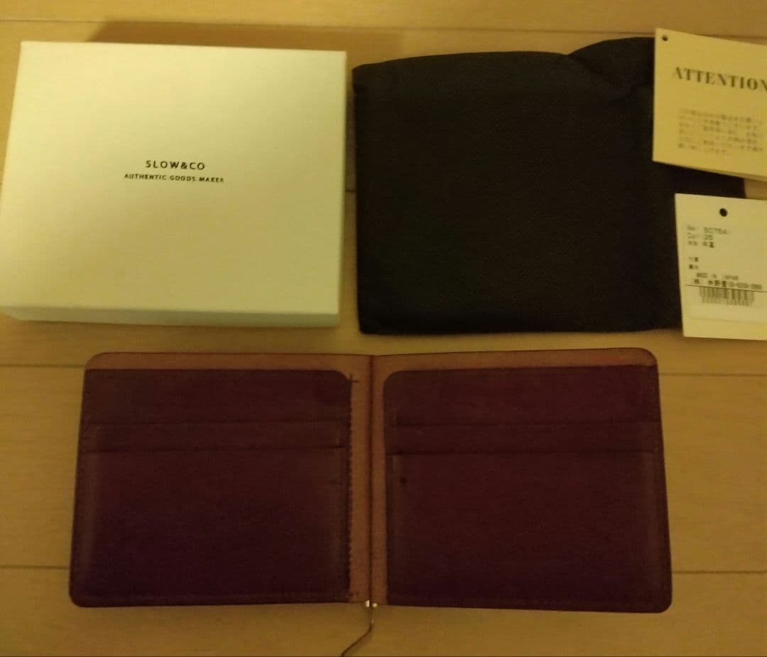 SLOW スロウ 二つ折り財布 　マネークリップ　 ショートトラッカー