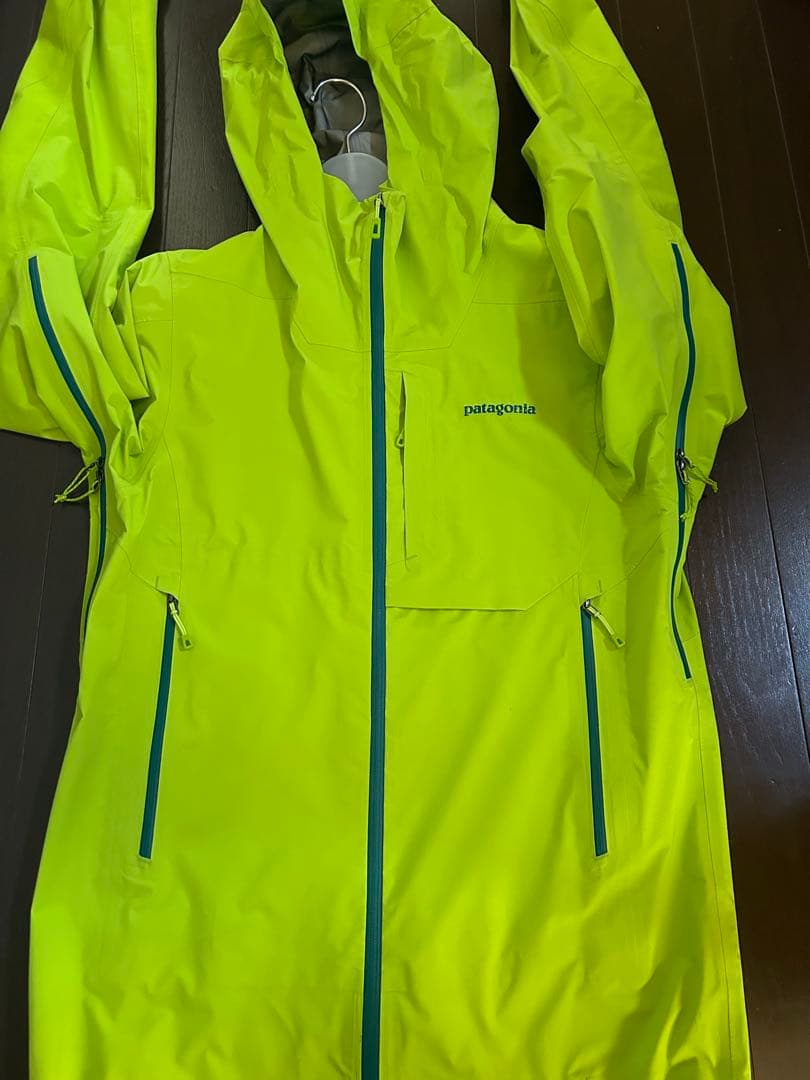 d*n様 格安　パタゴニア GORE-TEX Cニット3L レフュジティブJKT