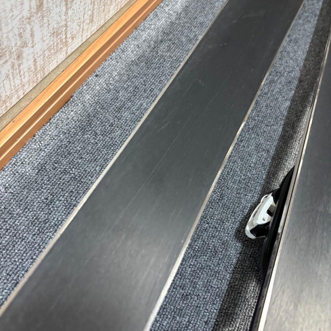 【送料無料】SALOMON カービングスキーストック付き