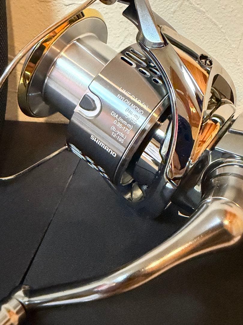 18ステラ　C5000XG スピニングリール　美品