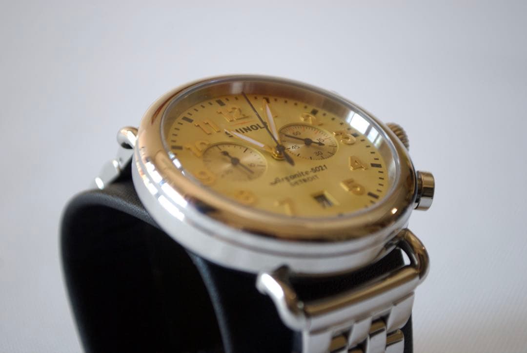 シャイノーラ　クロノグラフ。