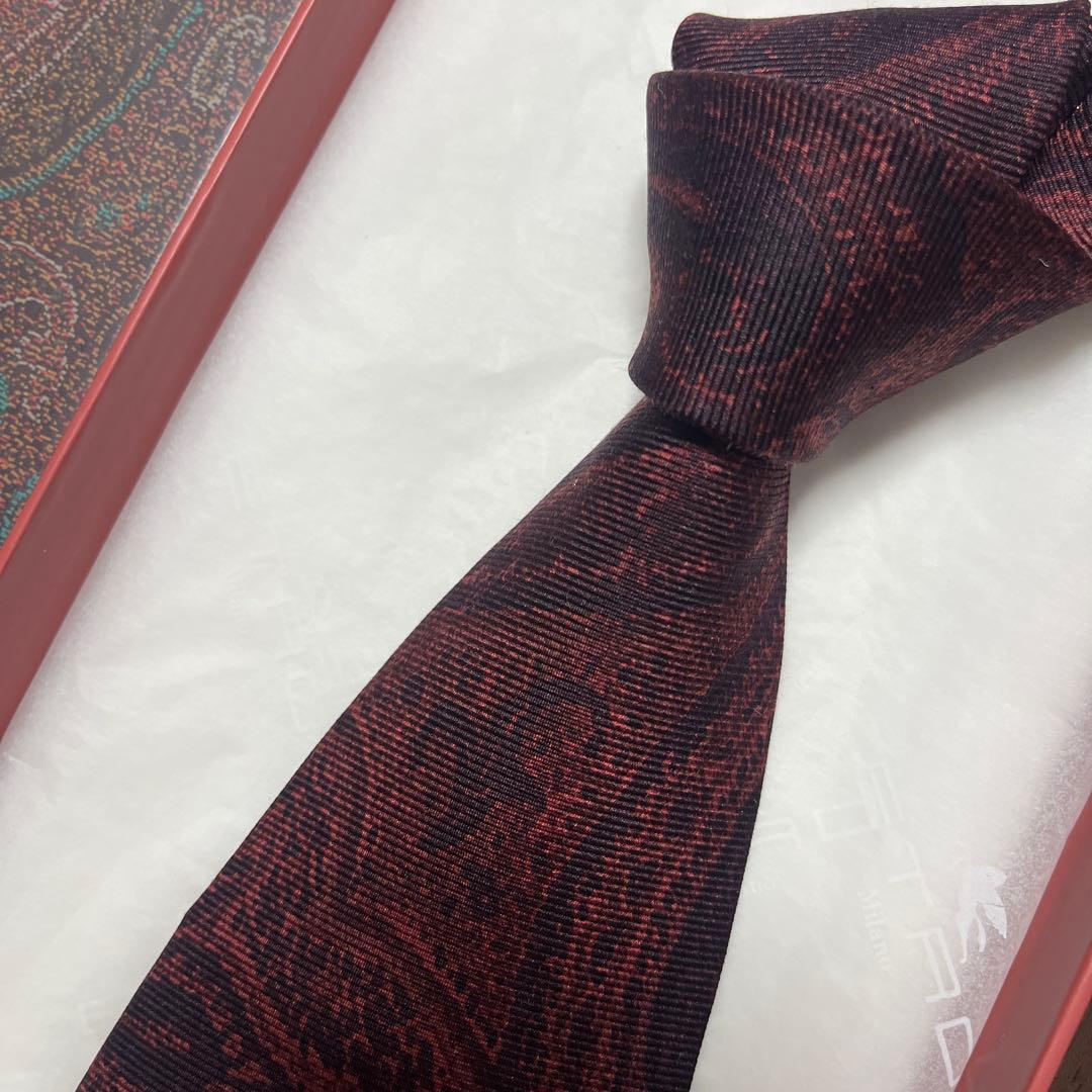 未使用タグ付　エトロ　ネクタイ　赤ボルドー　ペイズリー柄　シルクジャガード