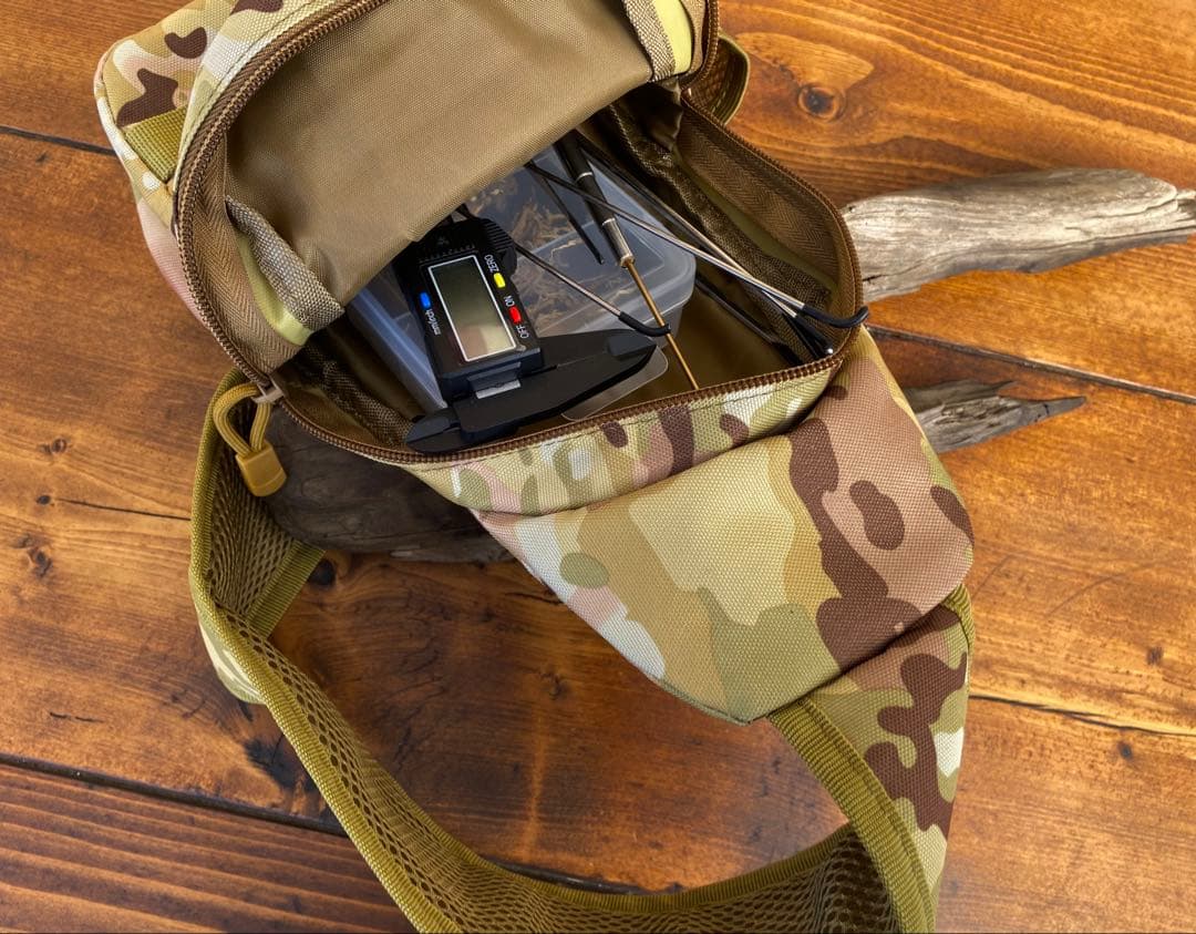 クワガタ採集セット　camo柄　オリジナル掻き出し棒　デジタルノギス　採集ケース