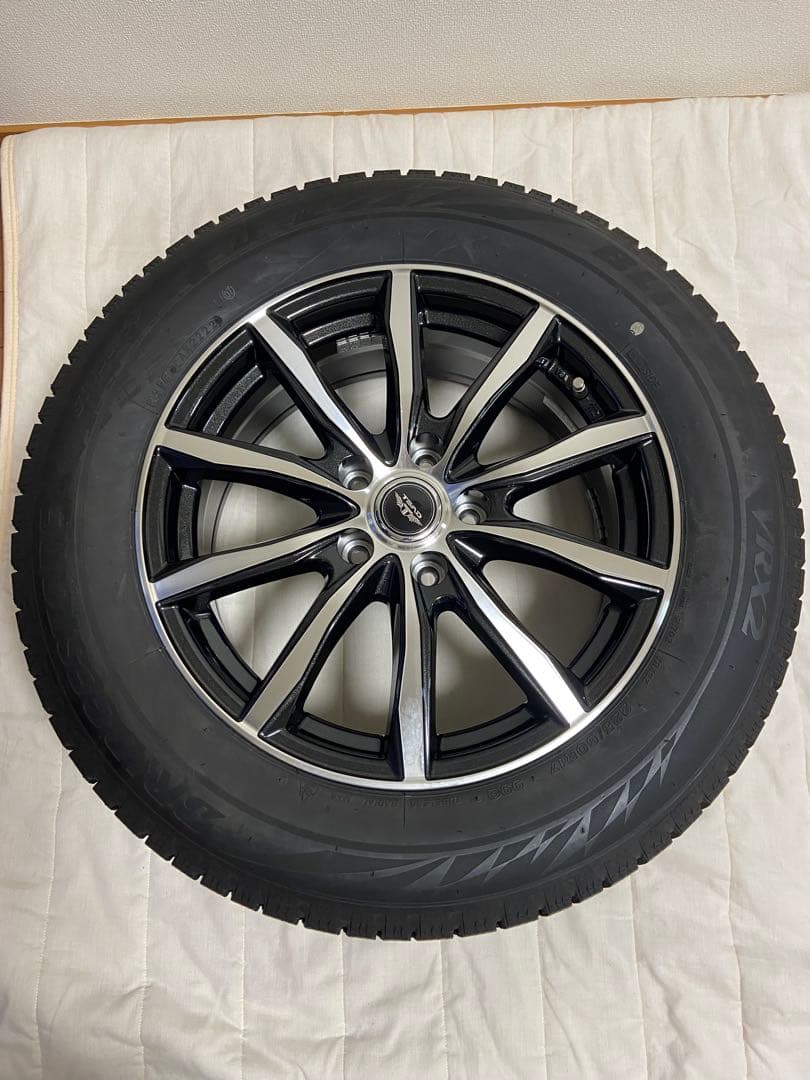 Ｋ① スタッドレスブリザックVRX2 225/60R17アルファード30系